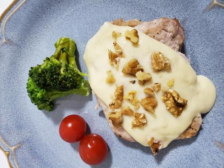 夏こさいポークのソテー 豆乳ポテトソース