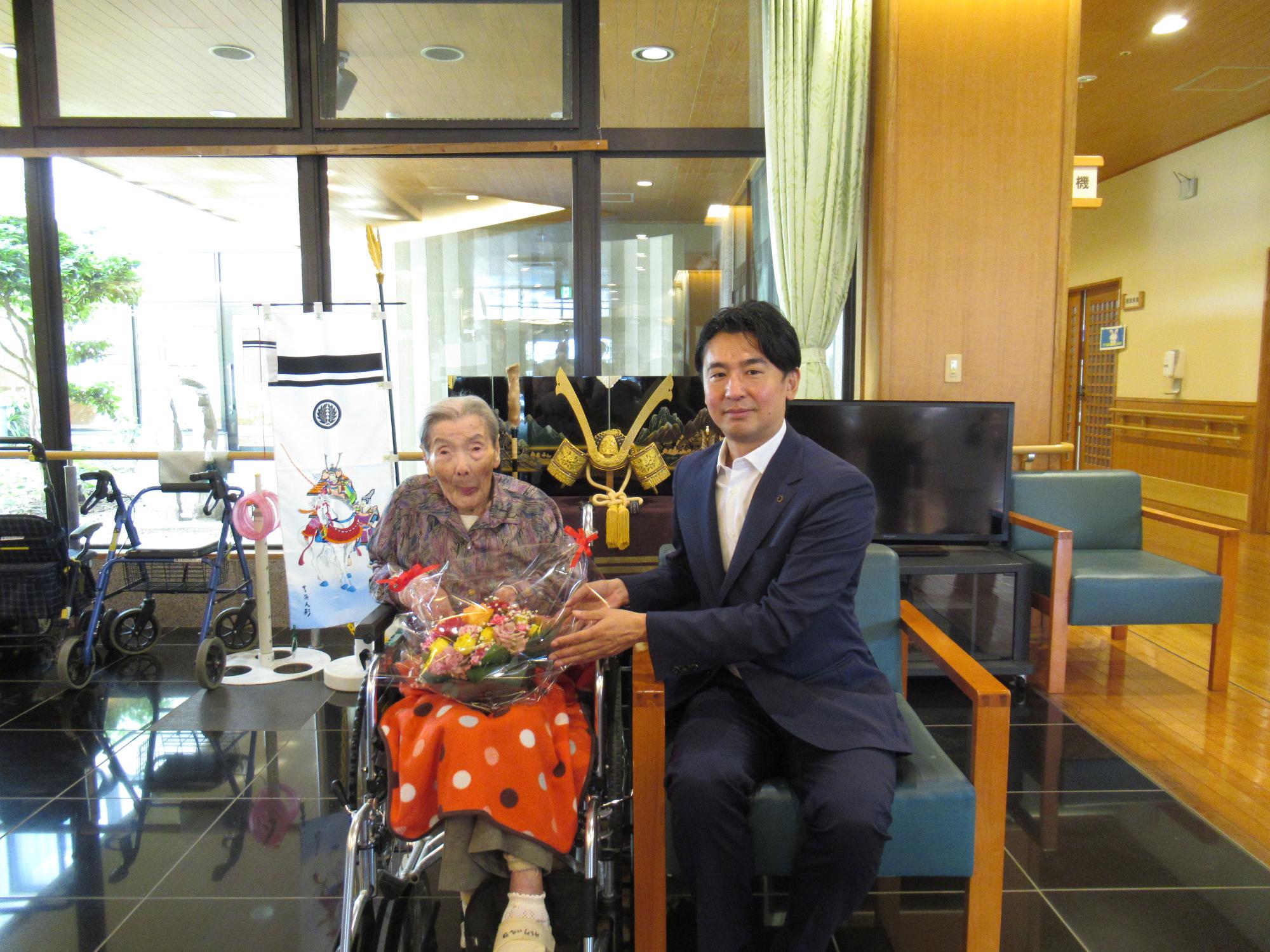佐藤治代さん（大正14年5月6日生まれ）
