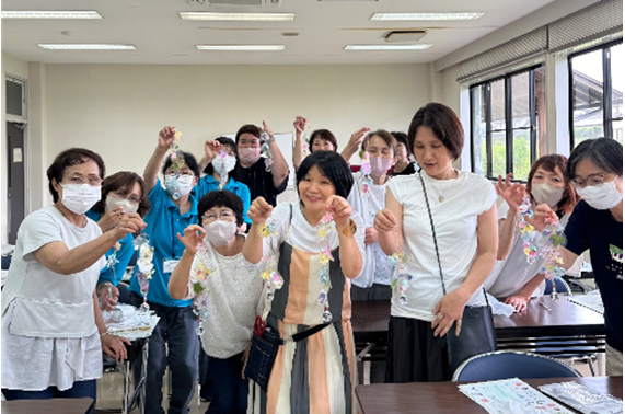 白須賀地区活動サンキャッチャー作り