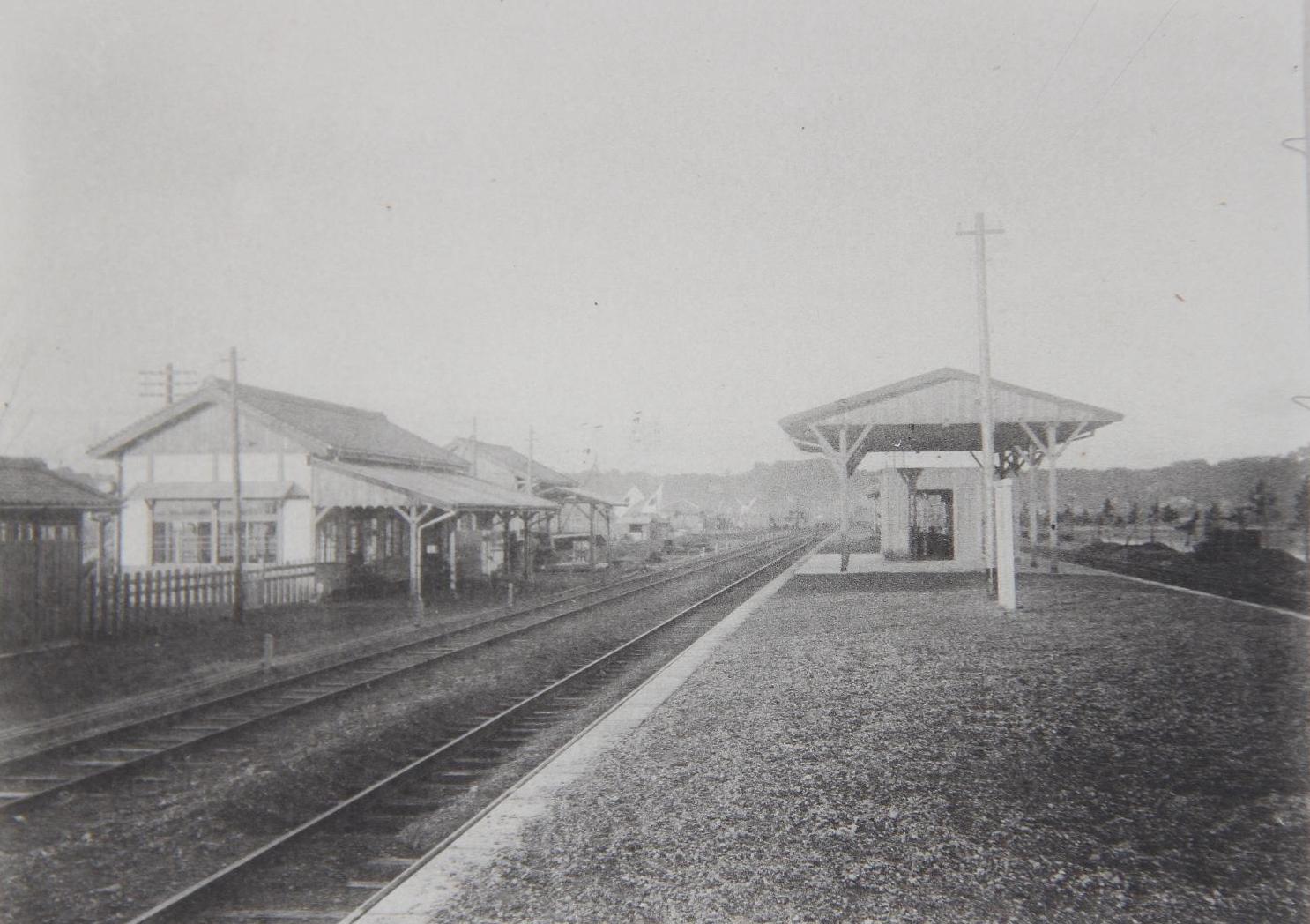 新居町駅