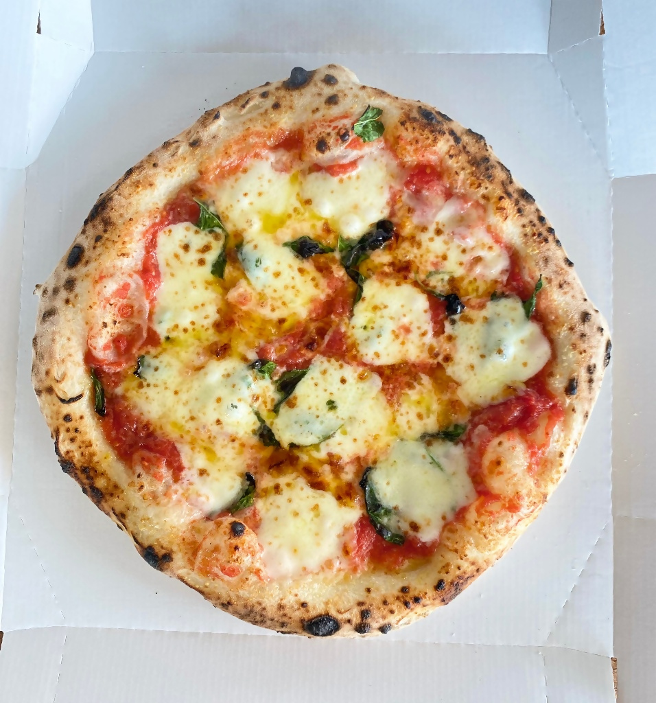 石窯PIZZA Rinのマルゲリータピザ