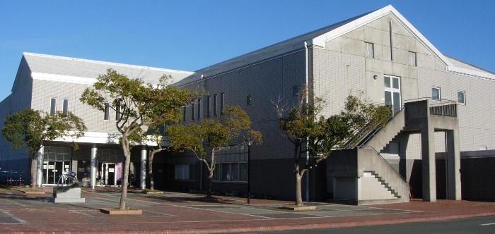 湖西市立中央図書館の外観写真
